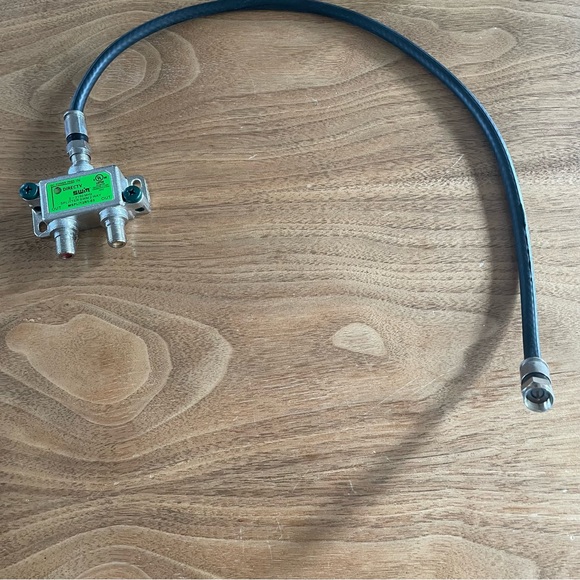 Direct TV modem/router - Picture 6 of 9